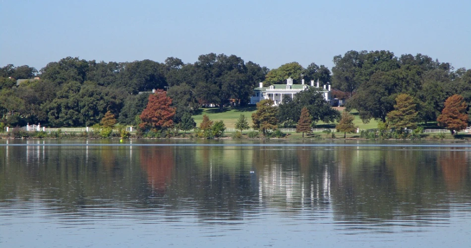 10 أشياء يمكن القيام بها في دالاس للأزواج