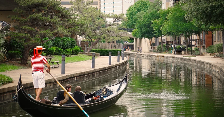 10 أشياء يمكن القيام بها في دالاس للأزواج