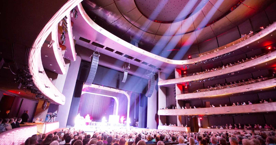 10 أشياء يمكن القيام بها في دالاس للأزواج