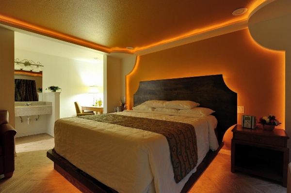 Romantic Inn & Suites image 30